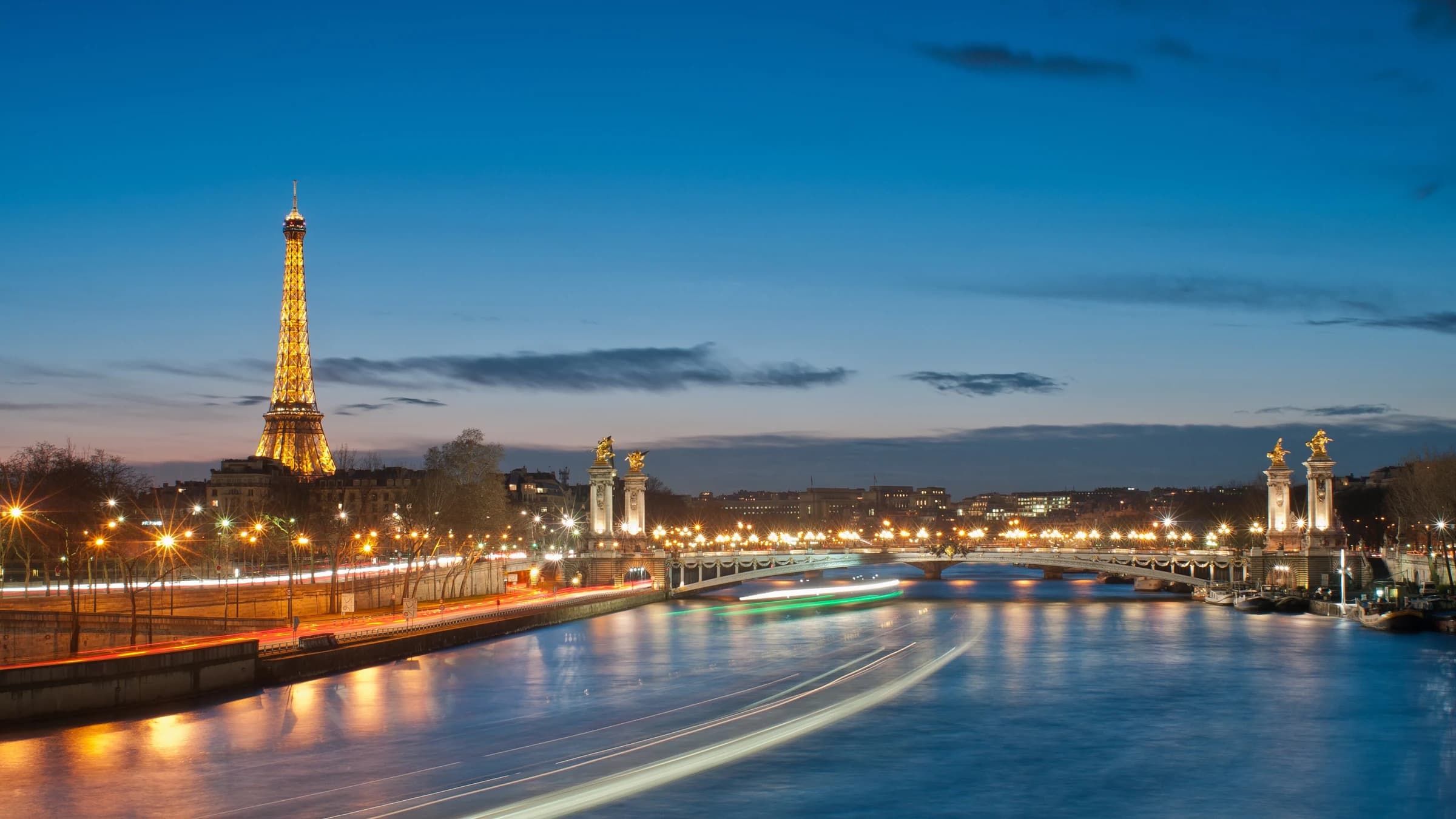 Walking tour in Paris